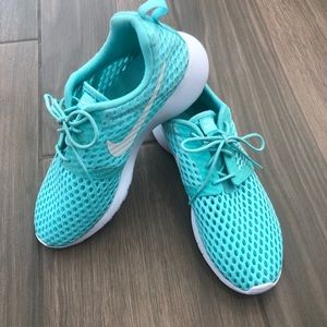 Nike Tiffany blue sneakers